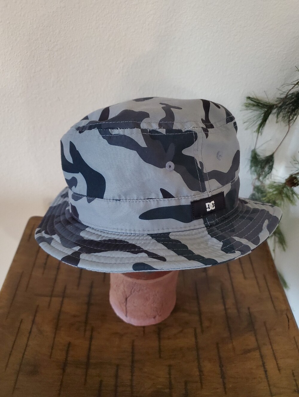 DC Shoes Deep End Camo Bucket Hat Black Grey Streetwear Unisex Y2K